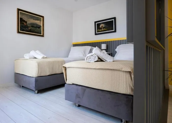 Euphoria * 티라나