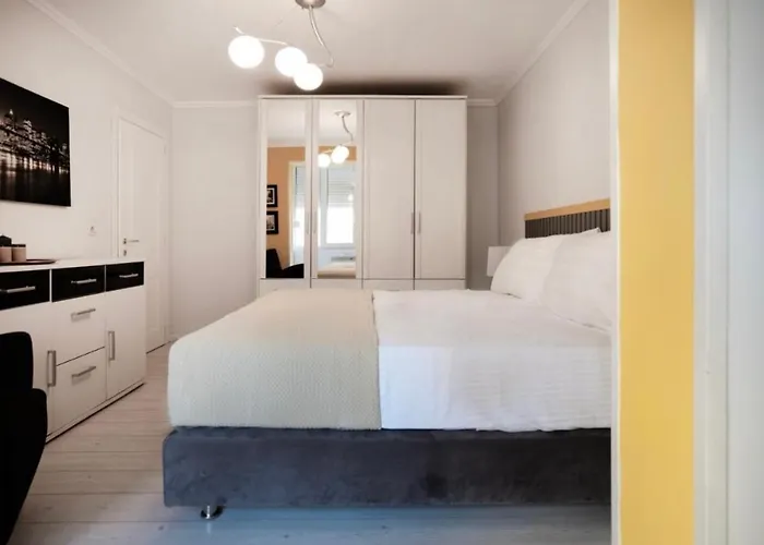 Euphoria Apartman *